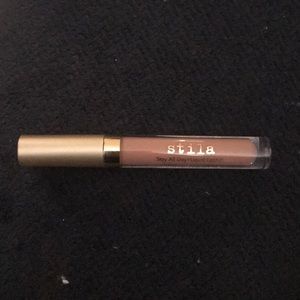 Stila. Stay all day liquid lipstick a Chuchu